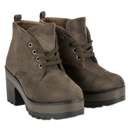 Botas ligeras de tacón alto verde 4