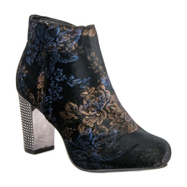Botas elegantes en el poste multicolor 2
