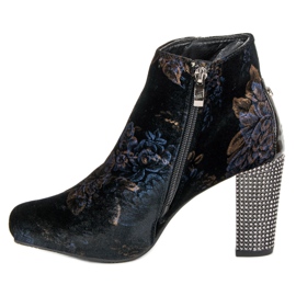 Botas elegantes en el poste multicolor 3