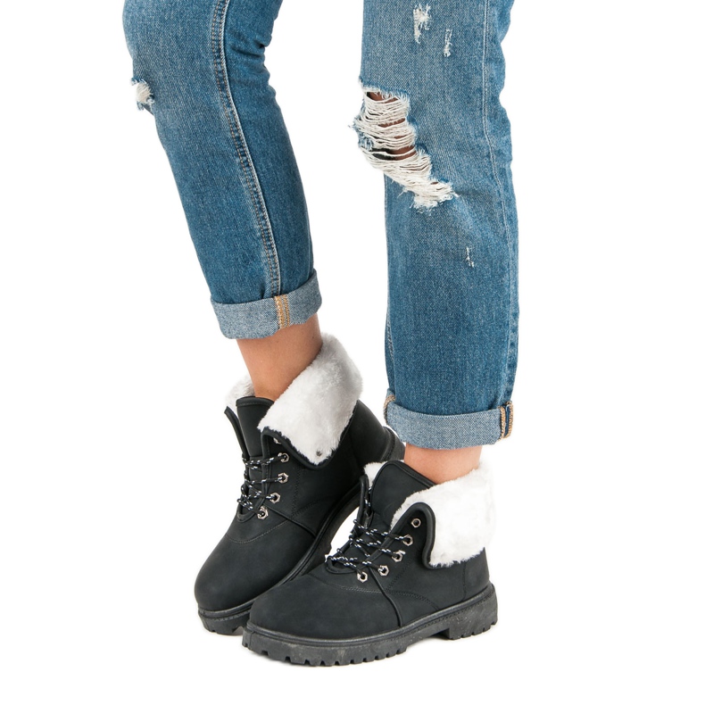 Tramperos negros con pelo 2