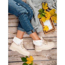 Tramperos beige con pelo 1 Tramperos beige con pelo 1