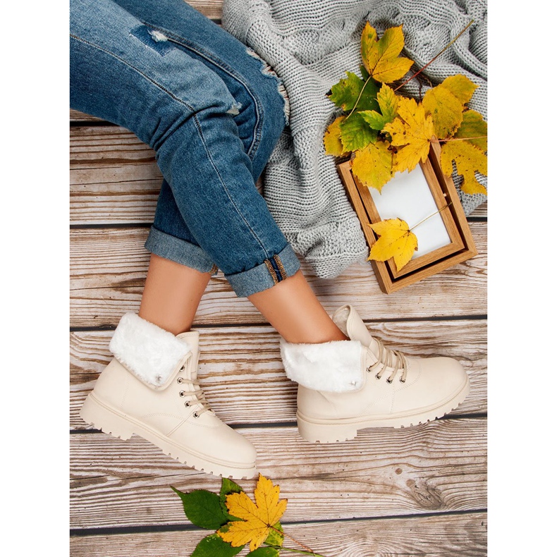 Tramperos beige con pelo 1 Tramperos beige con pelo 1