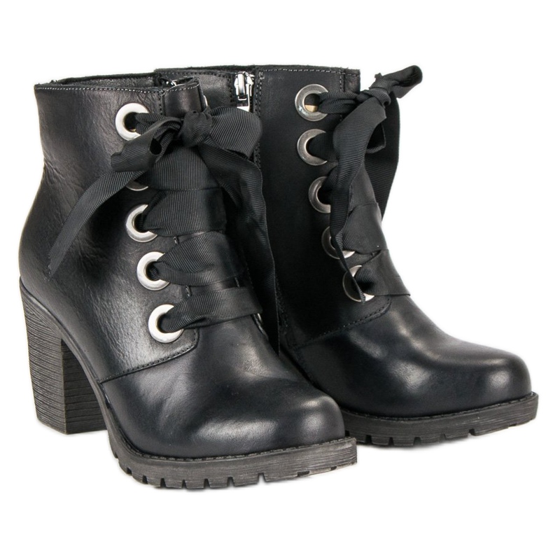 Botas de piel atadas de VINCEZA negro 1