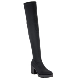 Small Swan Mosqueteros a juego negro 1