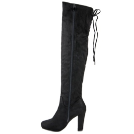 Botas de muslo de ante en el poste negro 4