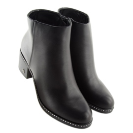 Botas con tacón estable negro BH120-KB 2