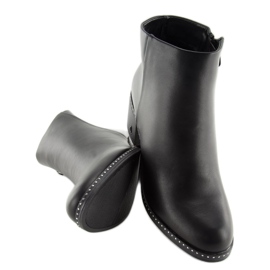 Botas con tacón estable negro BH120-KB 3