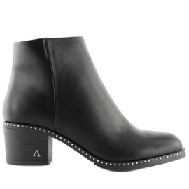 Botas con tacón estable negro BH120-KB 4