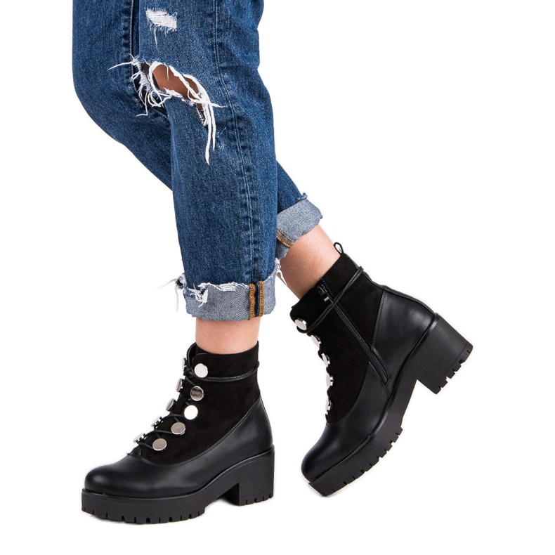 Queen Vivi Trabajadores atados negro 2