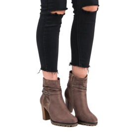 Super Mode Botas con estilo en el poste marrón 1 Super Mode Botas con estilo en el poste marrón 1