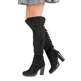 Cm Paris Botas de gamuza en un pilar negro 3