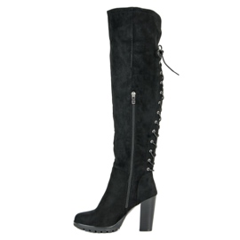 Cm Paris Botas de gamuza en un pilar negro 1