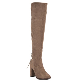 Cm Paris Botas de gamuza en un pilar marrón 1