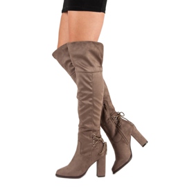 Cm Paris Botas de gamuza en un pilar marrón 4