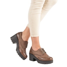 Ch. Creation Zapatos beige elegantes 4