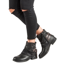 Trabajadores de moda negro 6