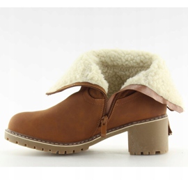 Botas aisladas con cordero marrón NC726 Camel 1 Botas aisladas con cordero marrón NC726 Camel 1