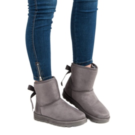 Mukluki con un arco gris 1 Mukluki con un arco gris 1