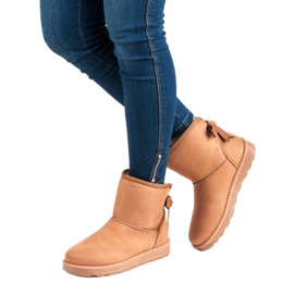 Mukluki con un arco marrón 1 Mukluki con un arco marrón 1