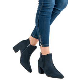 Belle Women Botines de gamuza en una barra azul 2