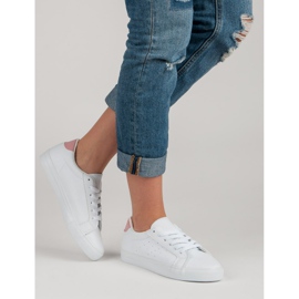 Zapatos deportivos blancos rosa 1