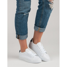 Zapatos deportivos blancos negro 6