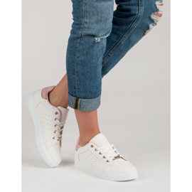 Zapatos deportivos blancos 1 Zapatos deportivos blancos 1