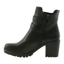 Botas de madera con hebillas Filippo 517 negro 2