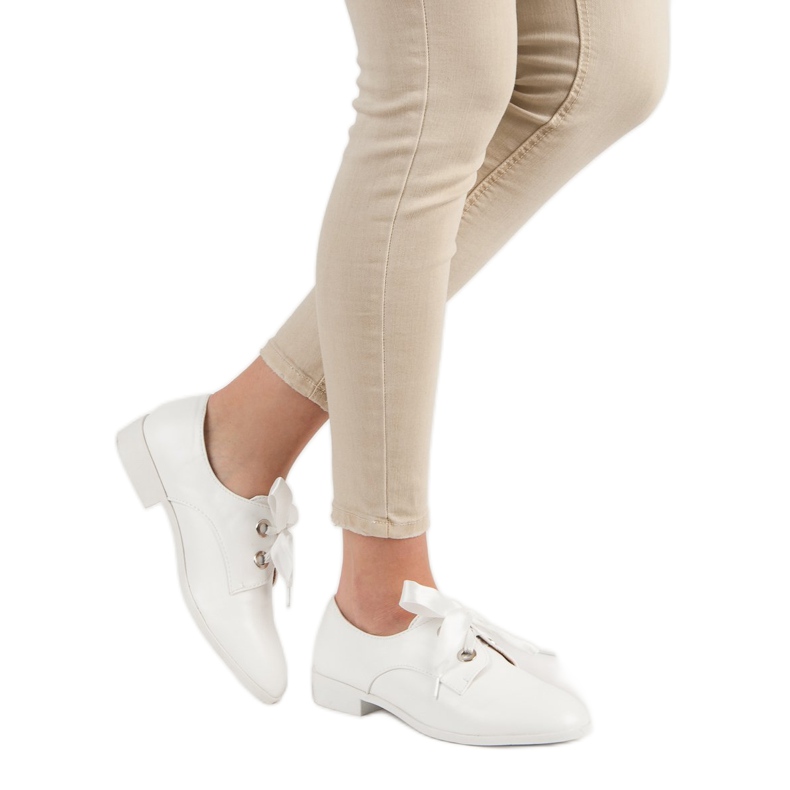 Tina&Co Zapatos brogues atados blanco 1