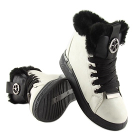 Zapatillas negras con aislamiento F506 blanco 2