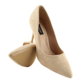 Zapatos de salón en un pin beige 66-26 Beige 3