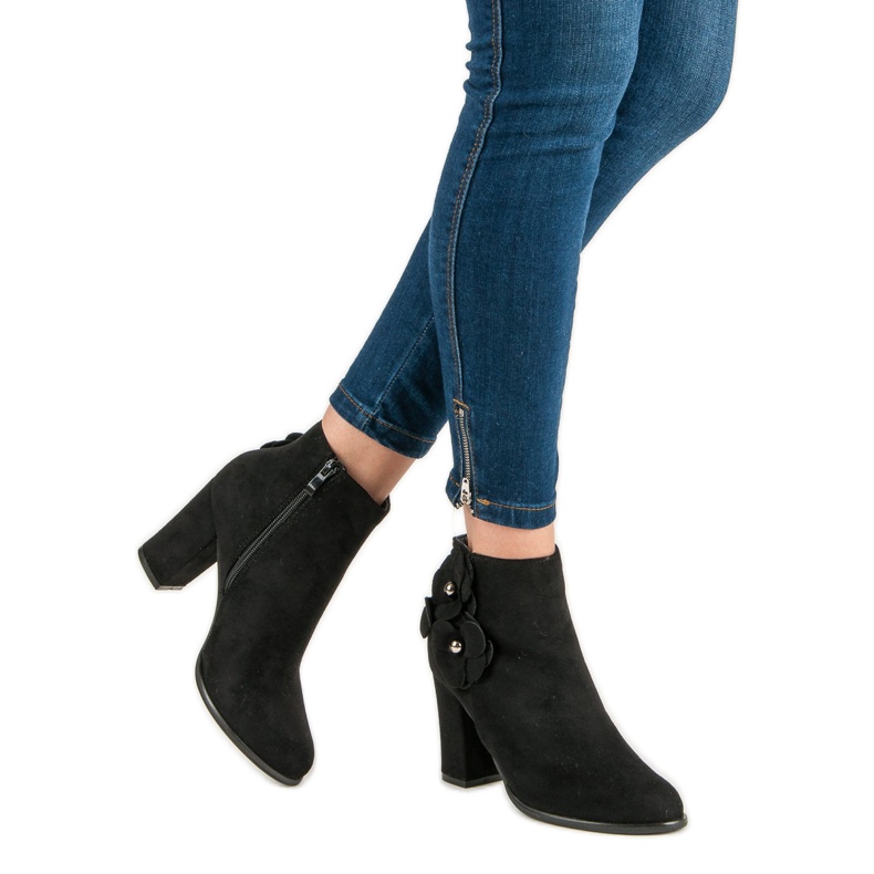Botines de gamuza en una barra negro 2 Botines de gamuza en una barra negro 2