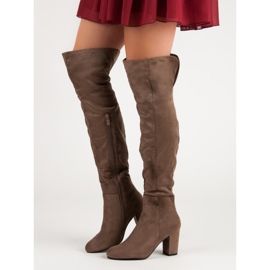 Kayla Mosqueteros beige 4