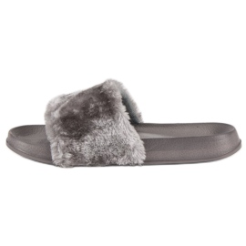 Chanclas grises con pelo 1