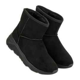 Botas de nieve en la plataforma negro 7