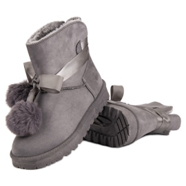 Mukluki gris con pompones 5