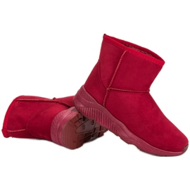 Botas de nieve en la plataforma rojo 8