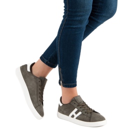 Cómodas zapatillas MCKEYLOR verde 1 Cómodas zapatillas MCKEYLOR verde 1