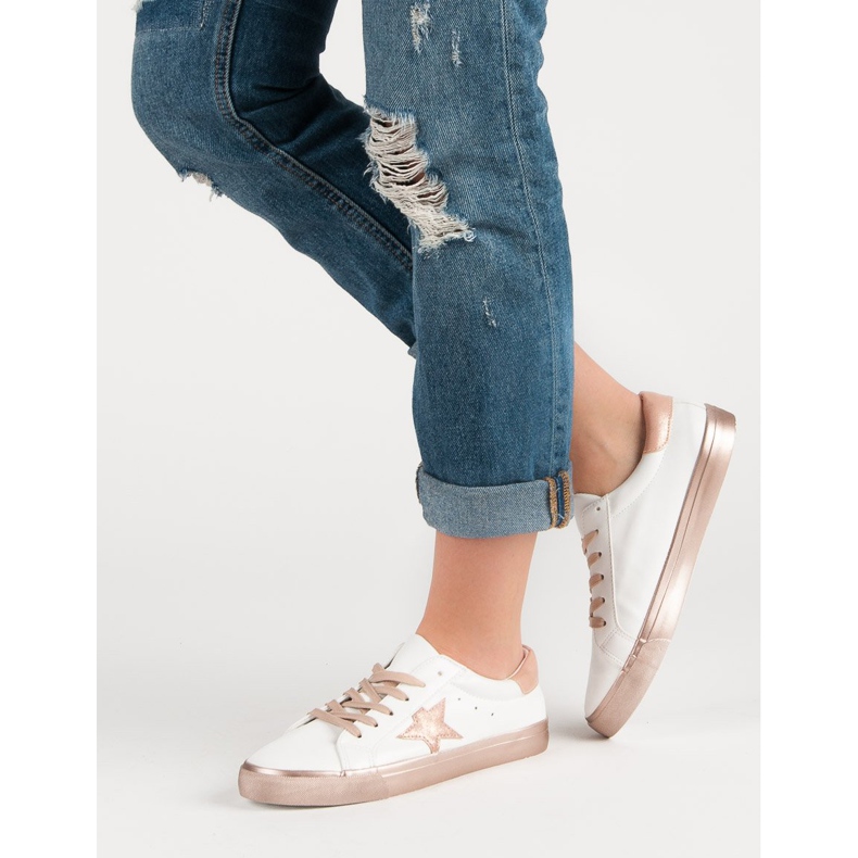 Zapatillas bajas con estilo blanco amarillo 2 Zapatillas bajas con estilo blanco amarillo 2