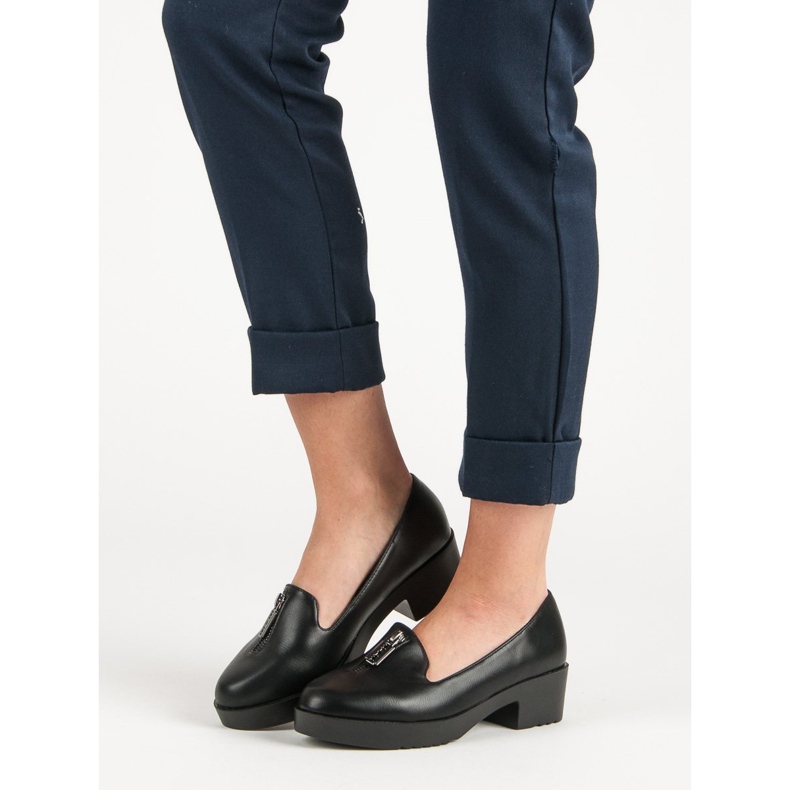 Comer Zapatos negros de tacón 1 Comer Zapatos negros de tacón 1