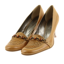 Bombas de piel marrón 2 Bombas de piel marrón 2