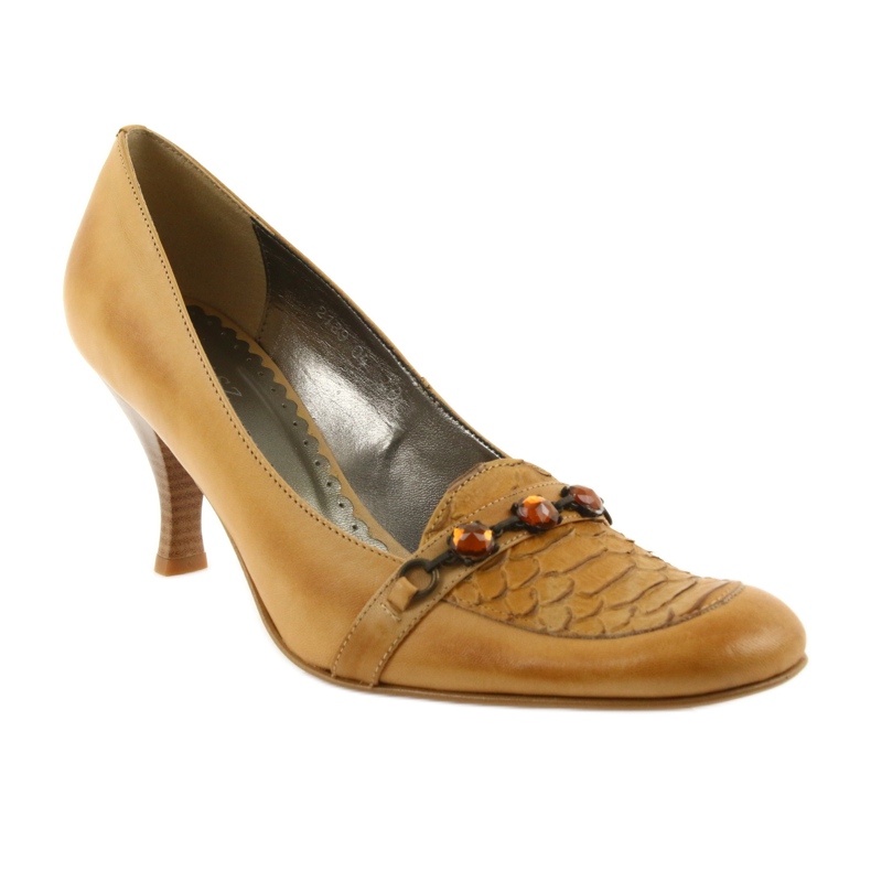 Bombas de piel marrón 1 Bombas de piel marrón 1