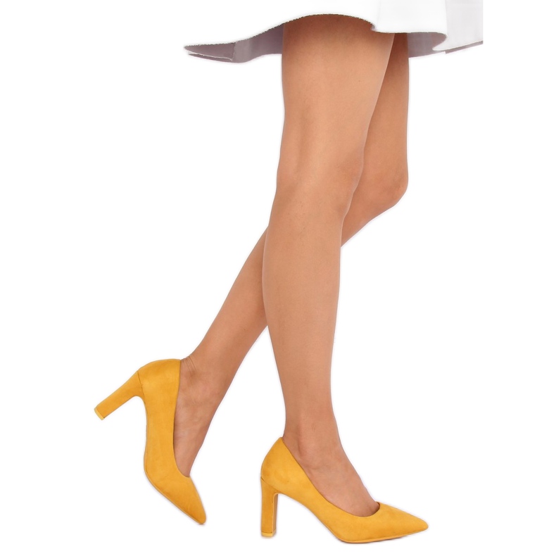 Bombas en el poste amarillo LE056P Amarillo 1