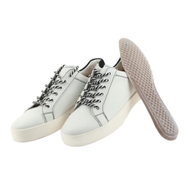 Zapatillas de cuero azul/azul marino de caprice para mujeres empatadas 23203 blanco 2