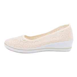 Zapatos de cuña calados marrón 5
