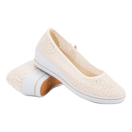 Zapatos de cuña calados marrón 6