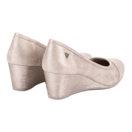 Zapatos de salón con purpurina en la cuña VINCEZA marrón 6