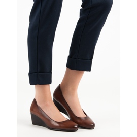 Zapatos de tacón clásicos en la cuña VINCEZA marrón 1