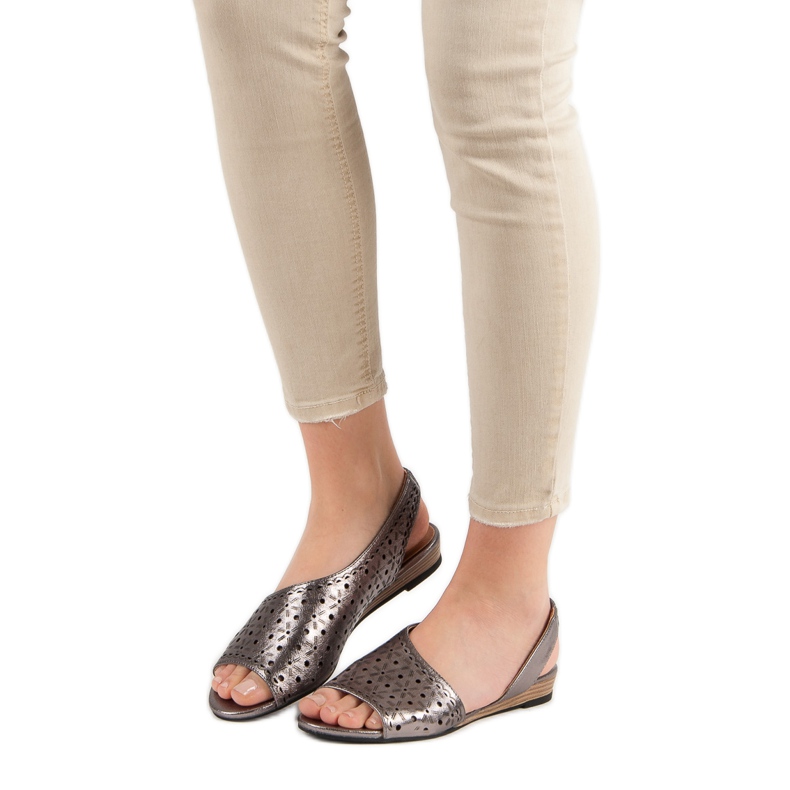 Sandalias caladas VINCEZA gris 2