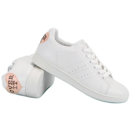 Zapatillas blancas con corazón blanco 4